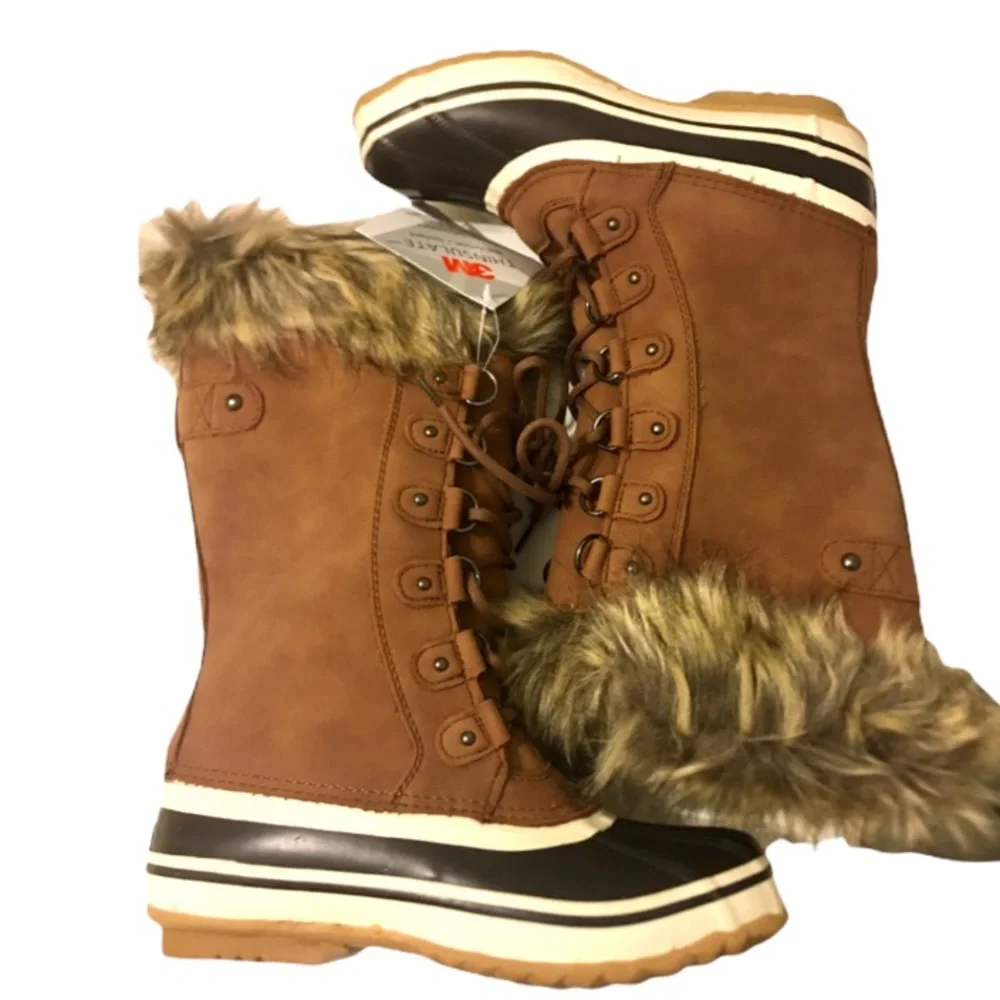 NWT Portland 3M Thinsulate Winter Boots. Size 6M - Picture 1 of 6